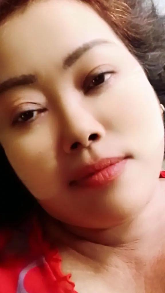 @နွေးထွေး