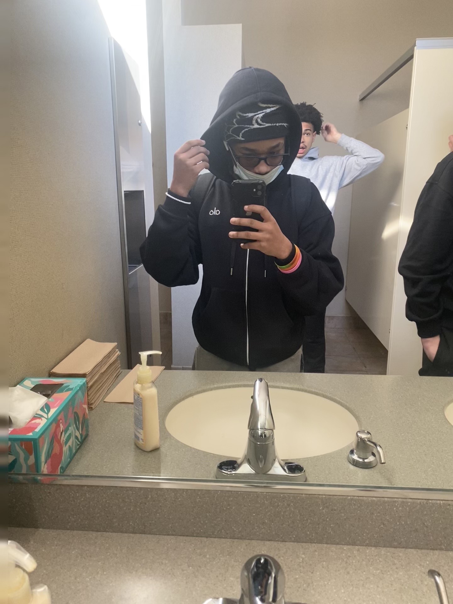 @ar.3z