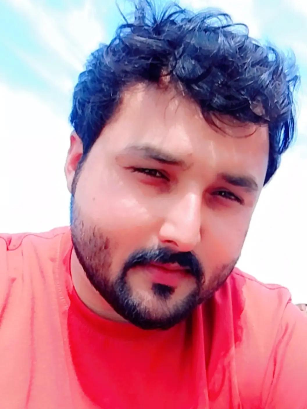 @𝐅𝐚𝐳𝐢𝐥 𝐇𝐮𝐬𝐬𝐚𝐢𝐧