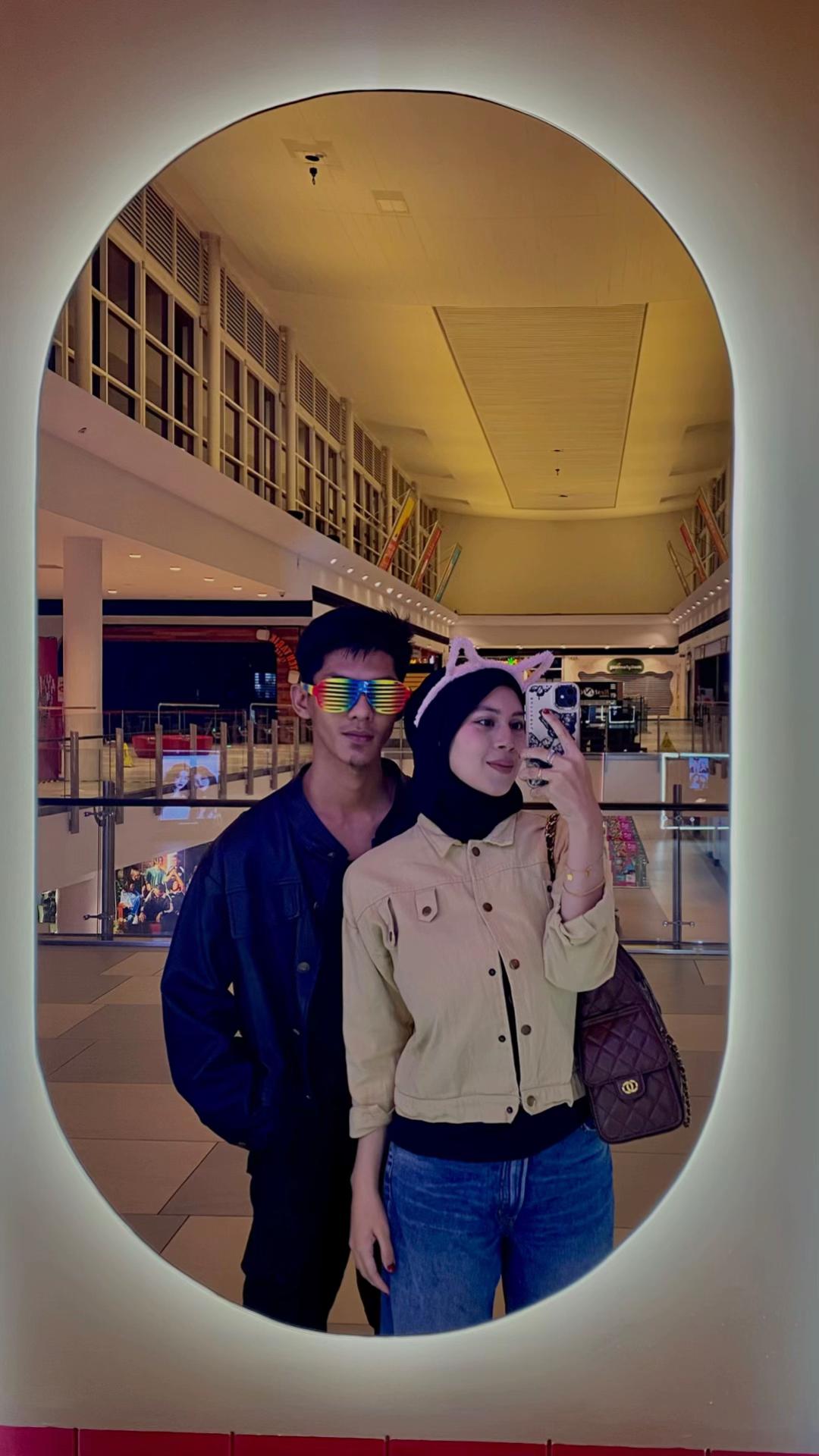 @𝒽𝒶𝓏𝒾𝓔