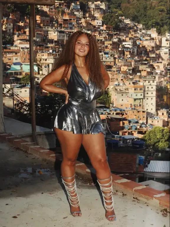 @Pamela Alexandra fan page