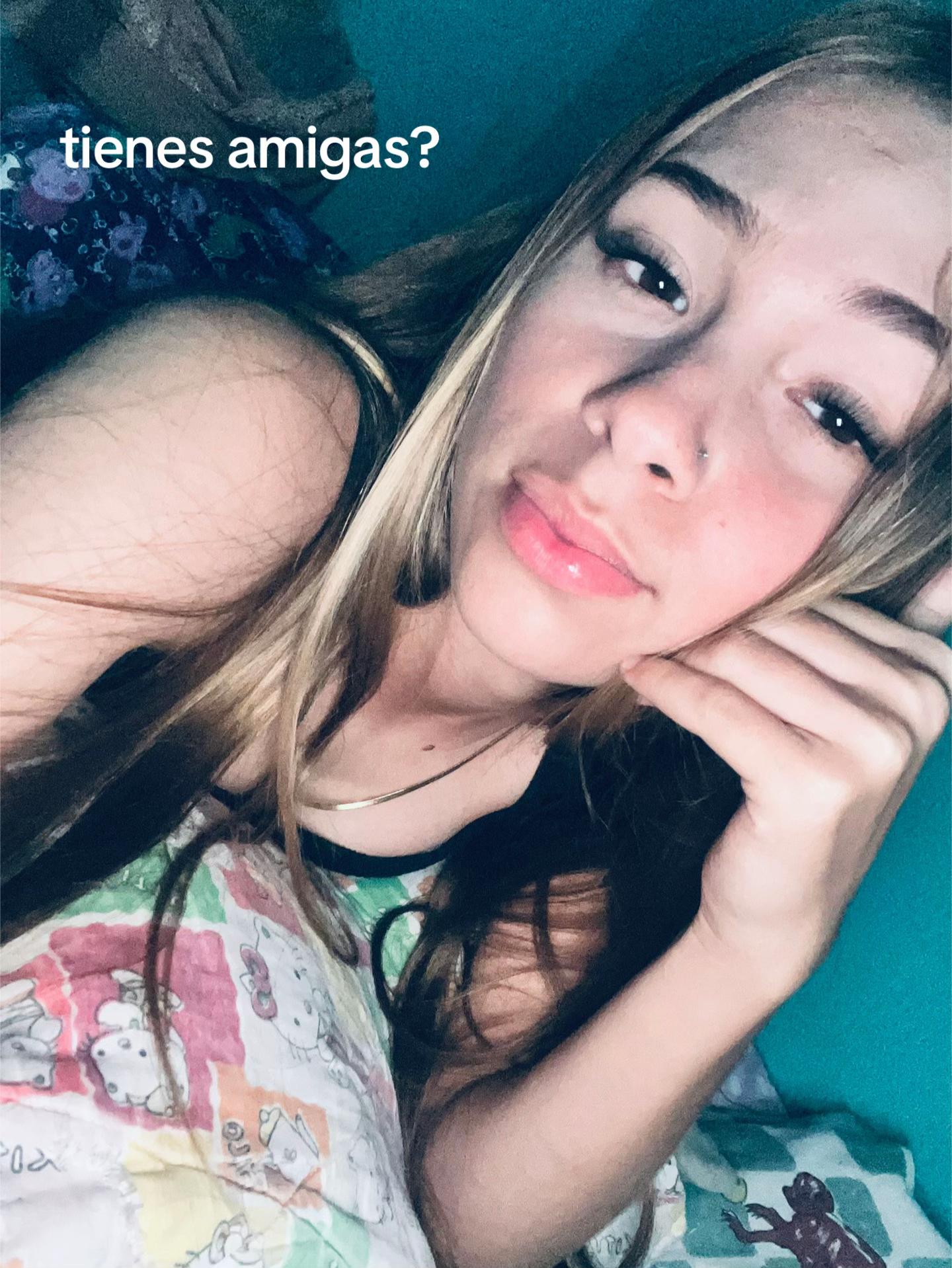 @Paola👑.