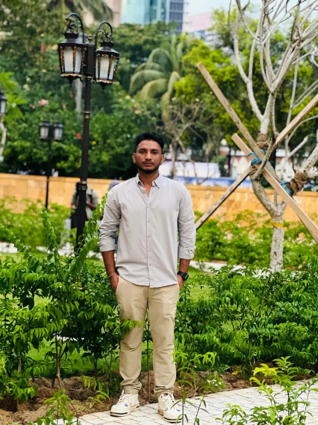 @কস্ট জীবন সুখ নেই