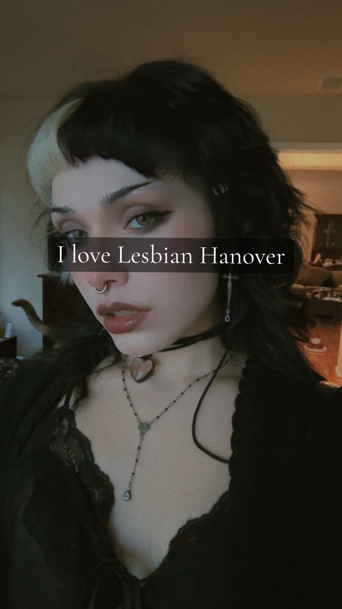 @✩₊˚.⋆ghouliette 🦷⋆⁺₊✧
