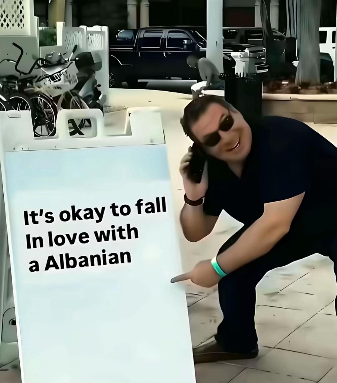 @Lonaa