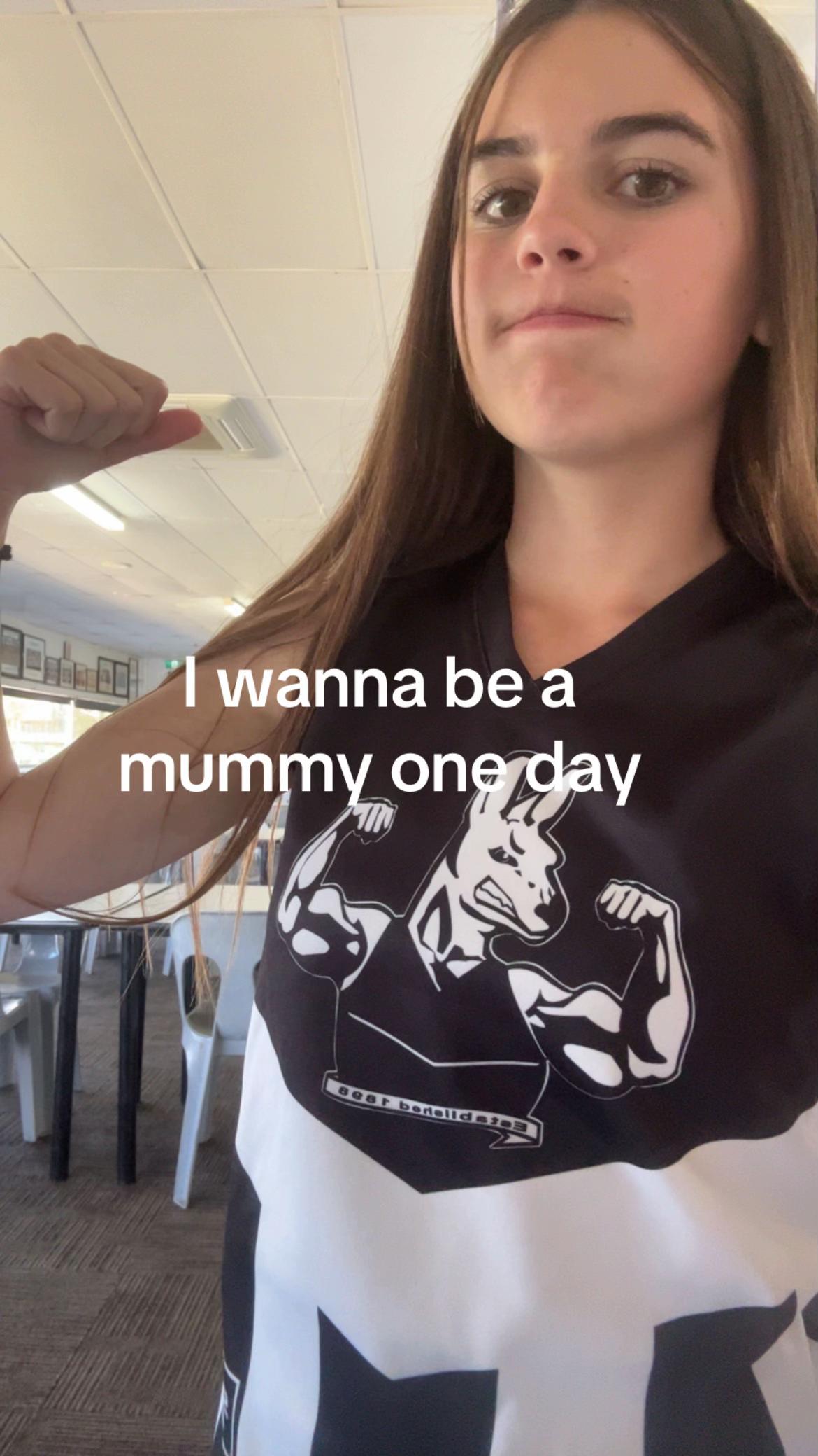 @lillyhurrell