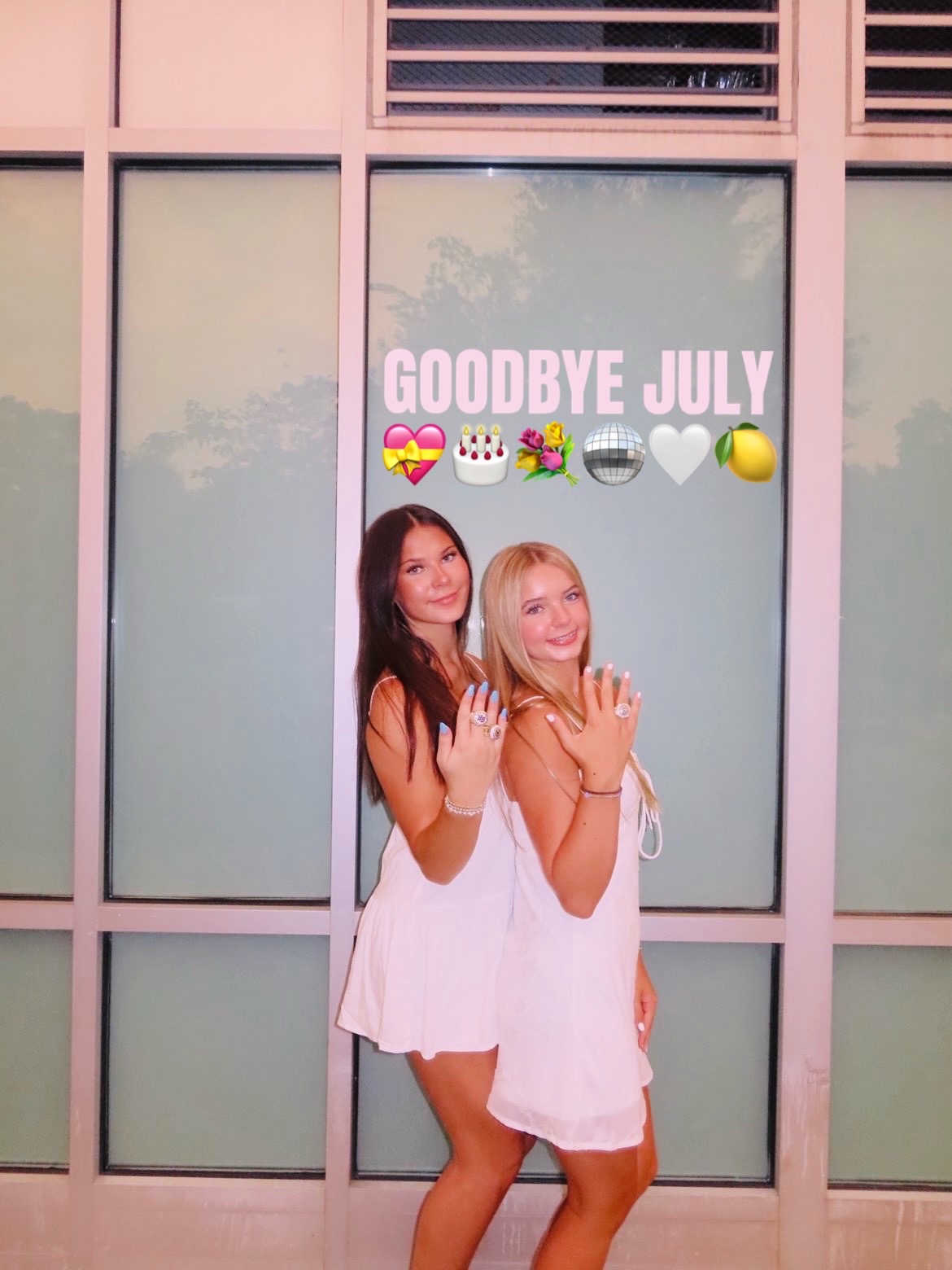 @C A R O L I N E