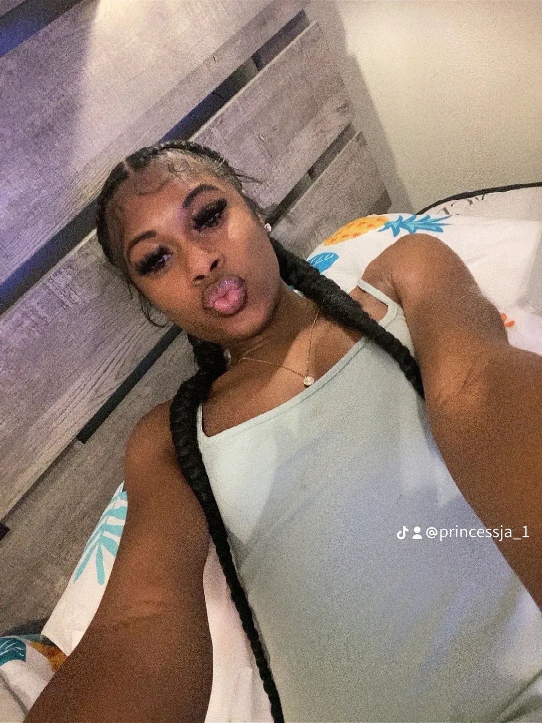 @xojaa._