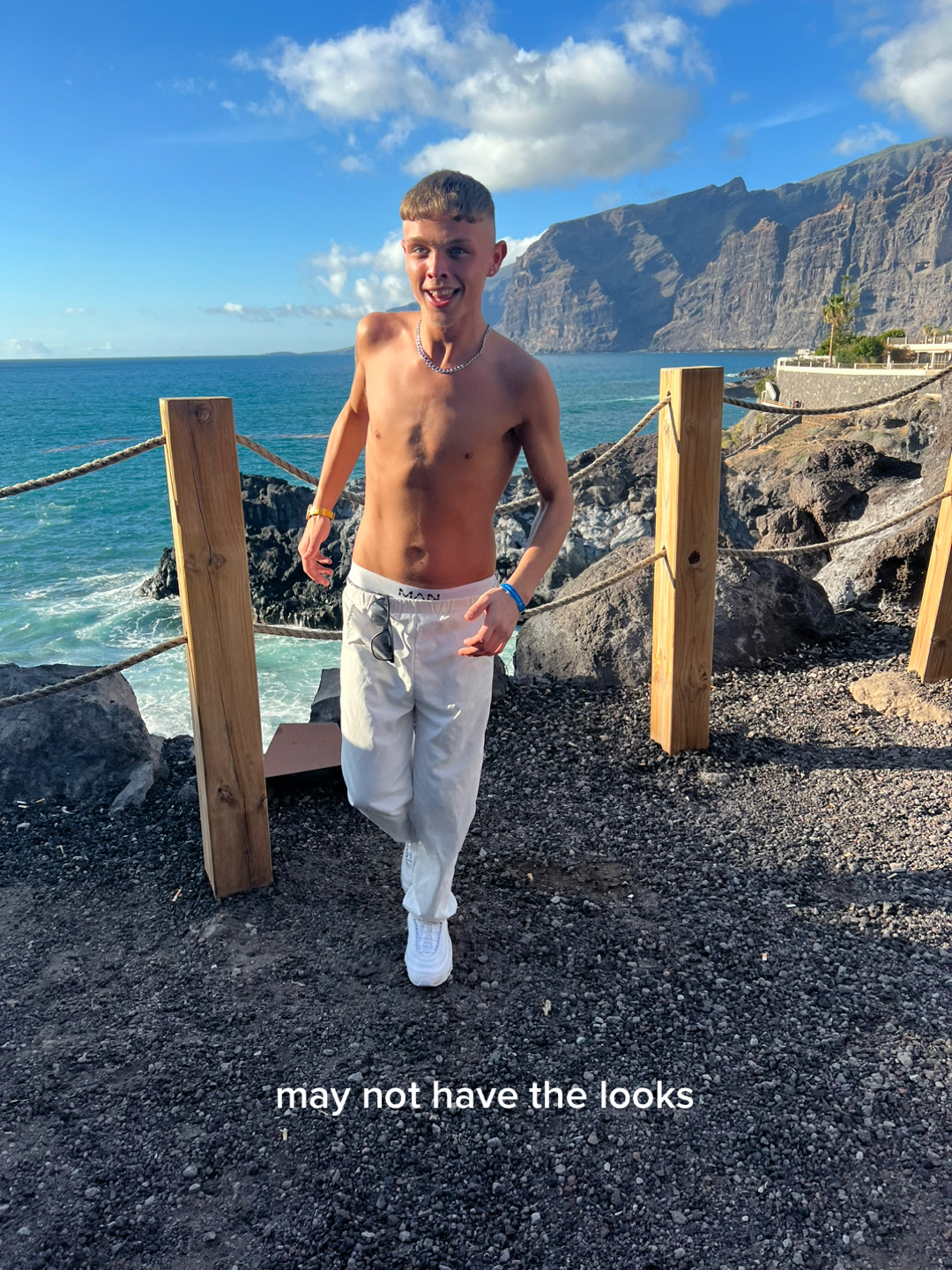 @rh🐬🌴🏝️⛵️