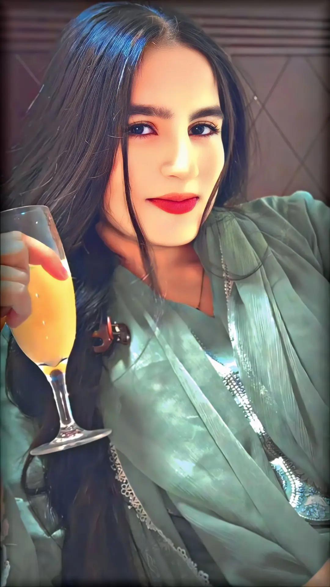 @Muneeba💞