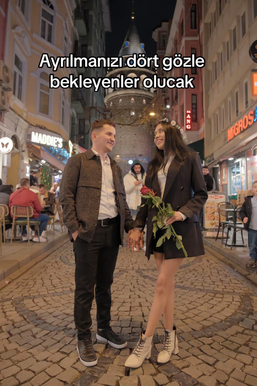 @Aslı Tarık