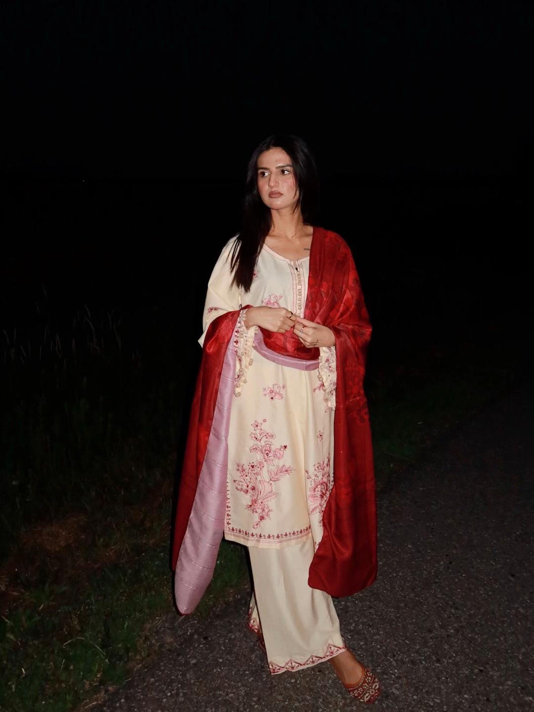 @Khushi.wrch ᥫ᭡