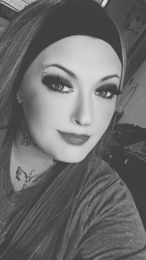 @Kayla Ray🖤🖤💋
