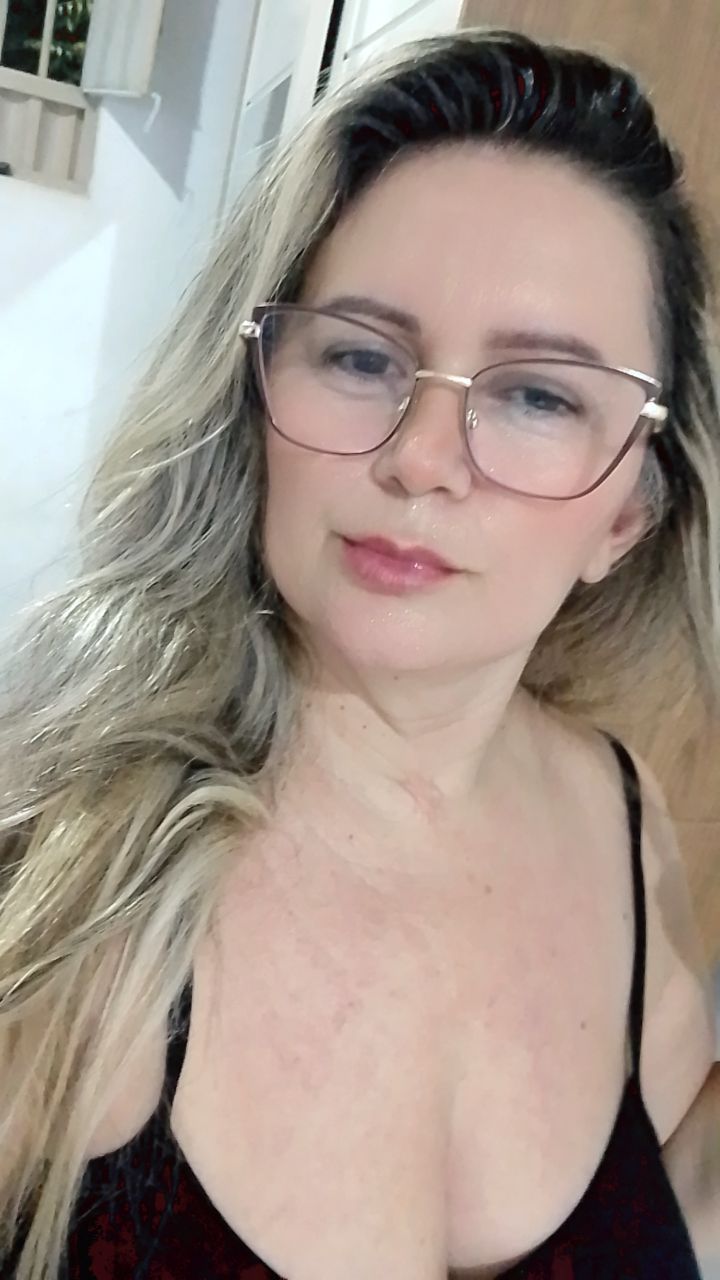 @S&aacute;