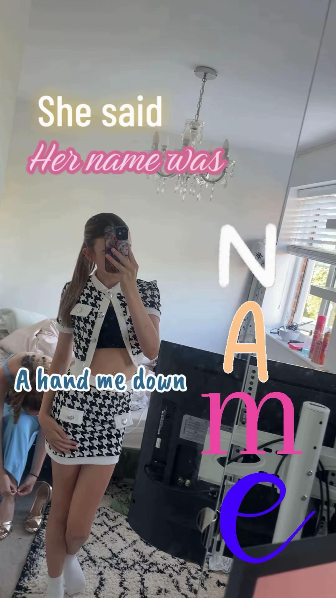 @Izz 🩶🫰🏻