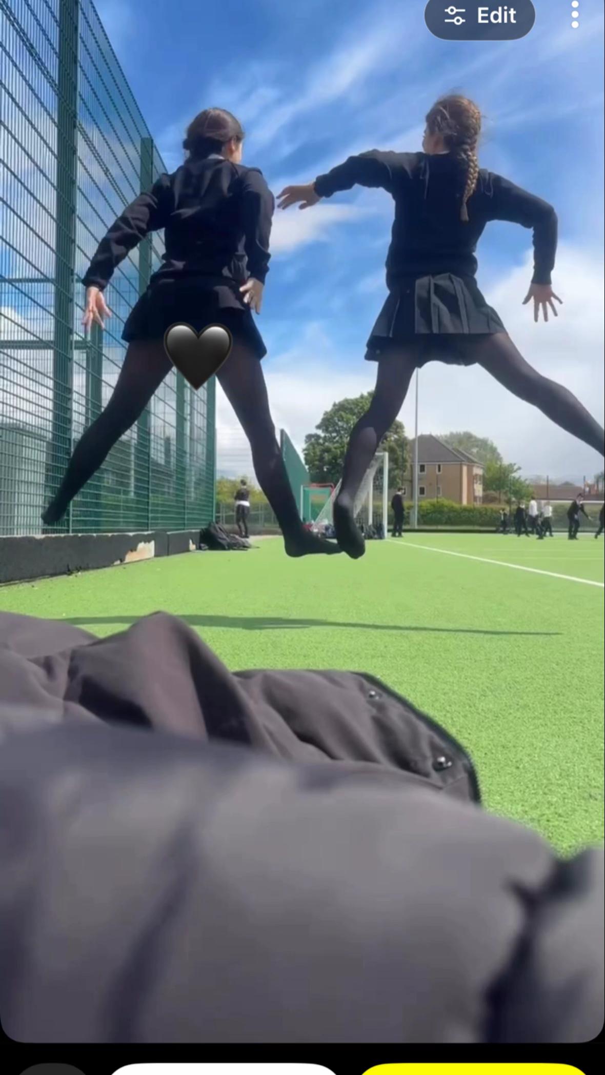 @𝐋𝐋𝐀𝐂🖤 ✨