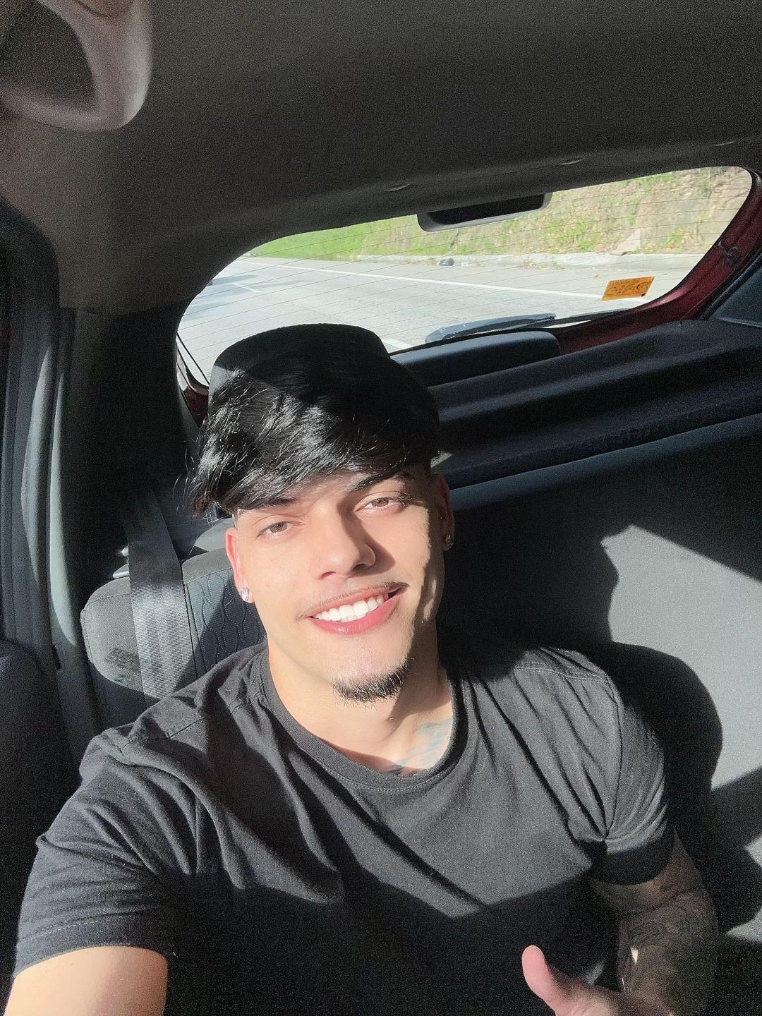 @Cauazin🕺