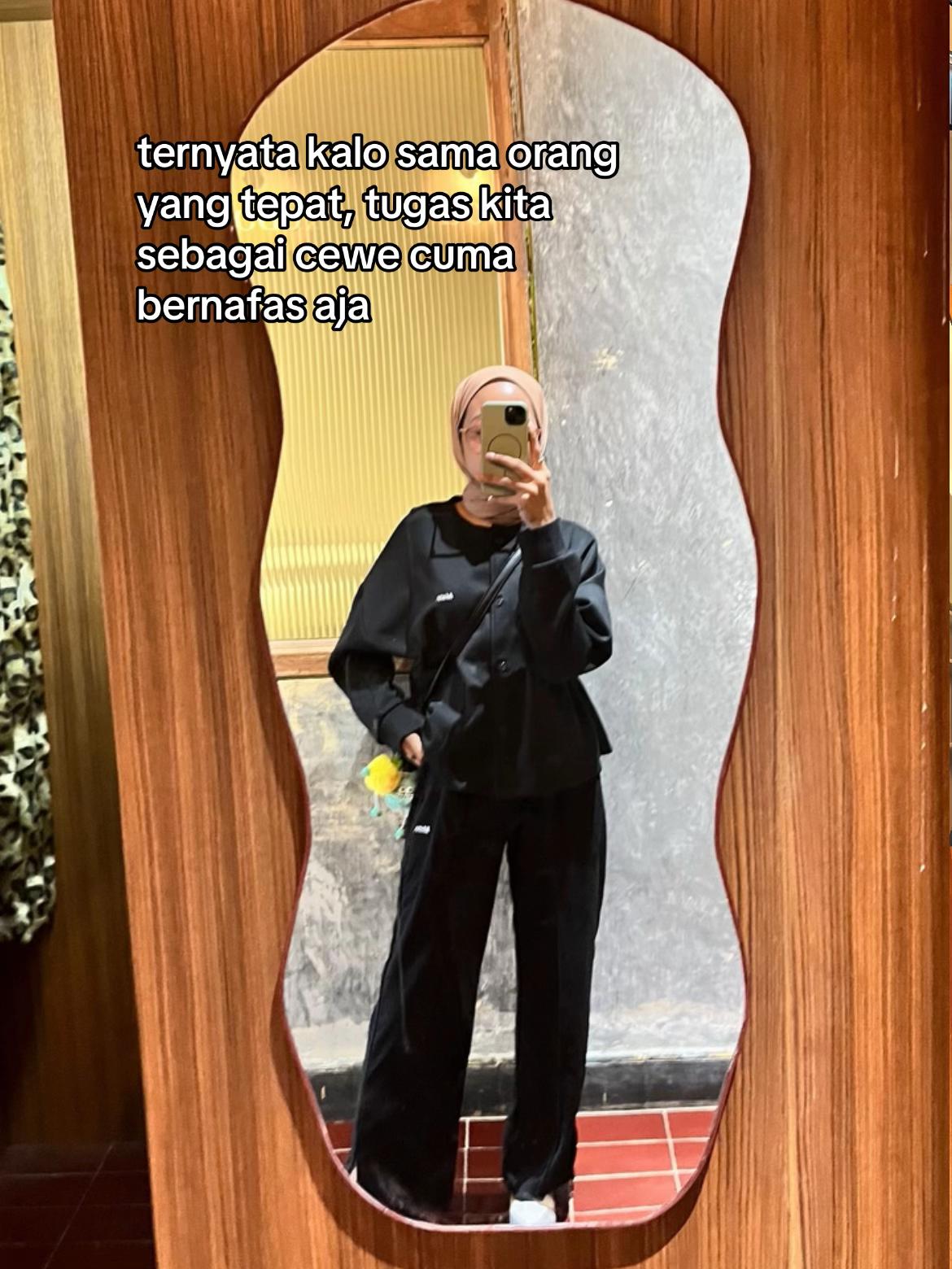 @Tyas Larasati 🌸✨