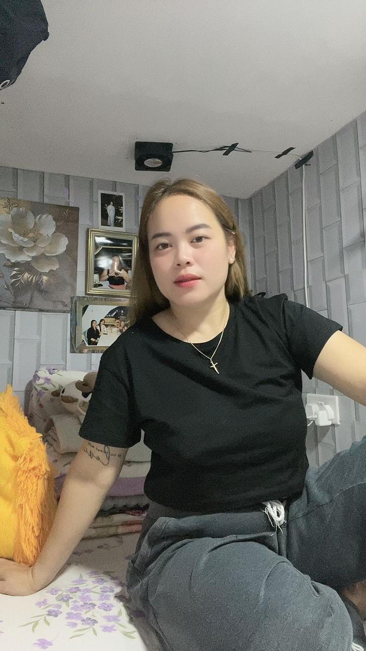 @👸Y E E S H A👸