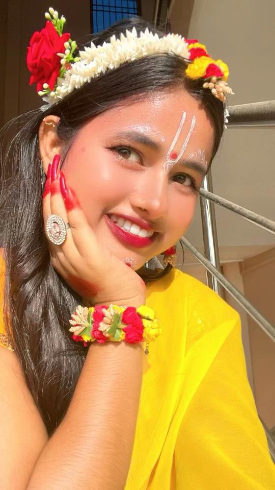 @Aachal Thakur👰🔥😎💐