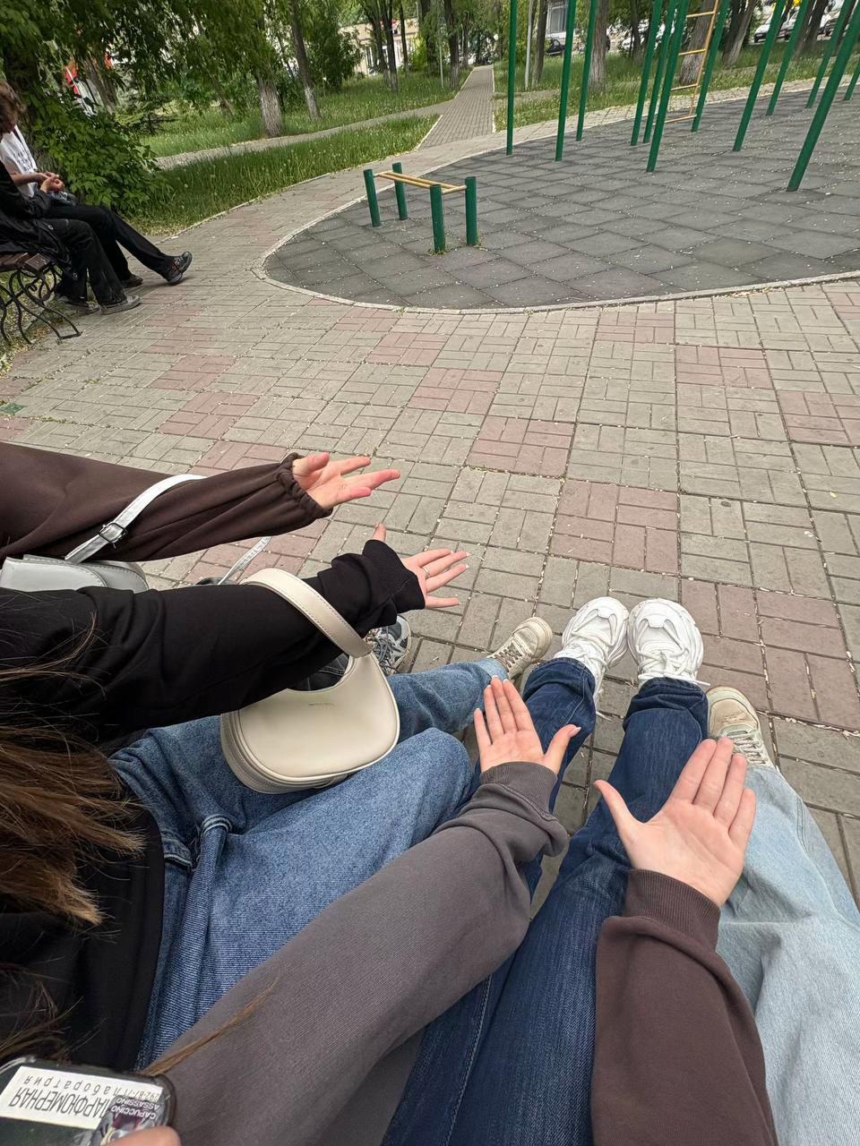 @lallalalallalalalall_10