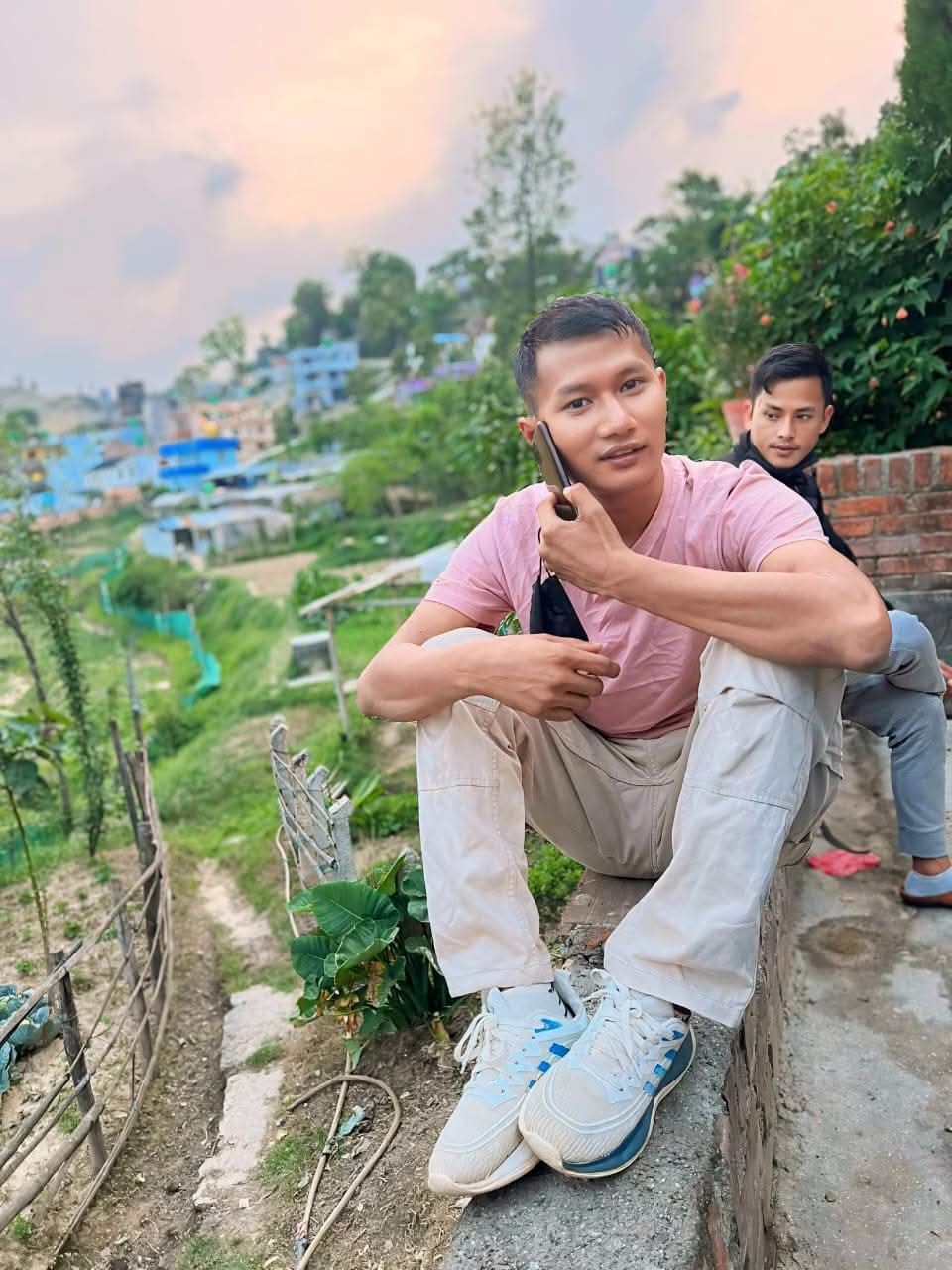 @BIKASH 🌺❤️💞 gurung