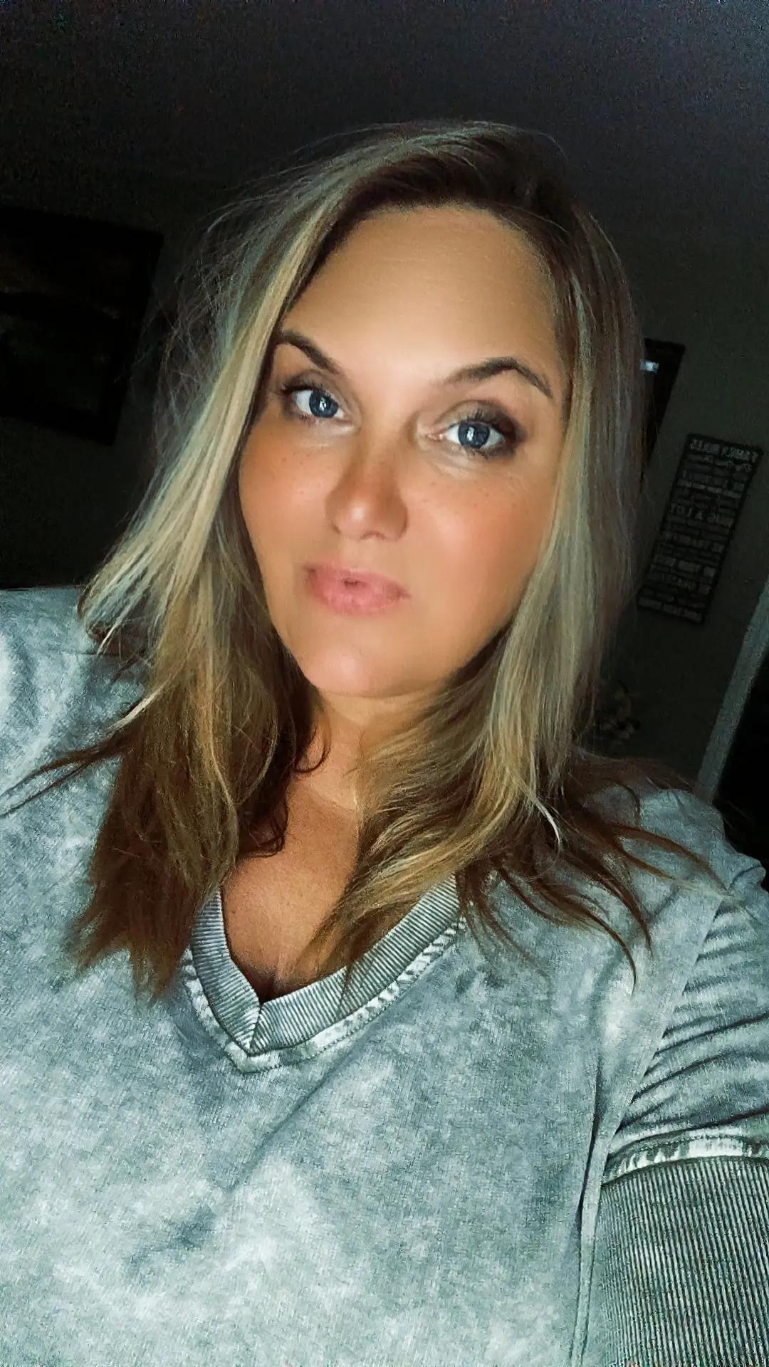 @AshleyChalet