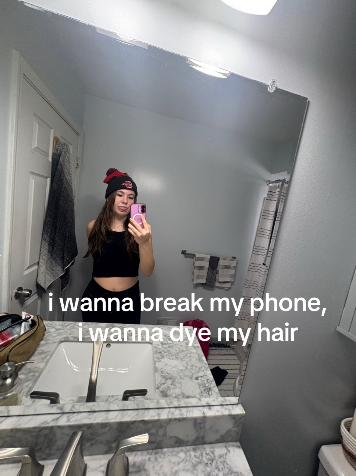 @Ella 𖣂