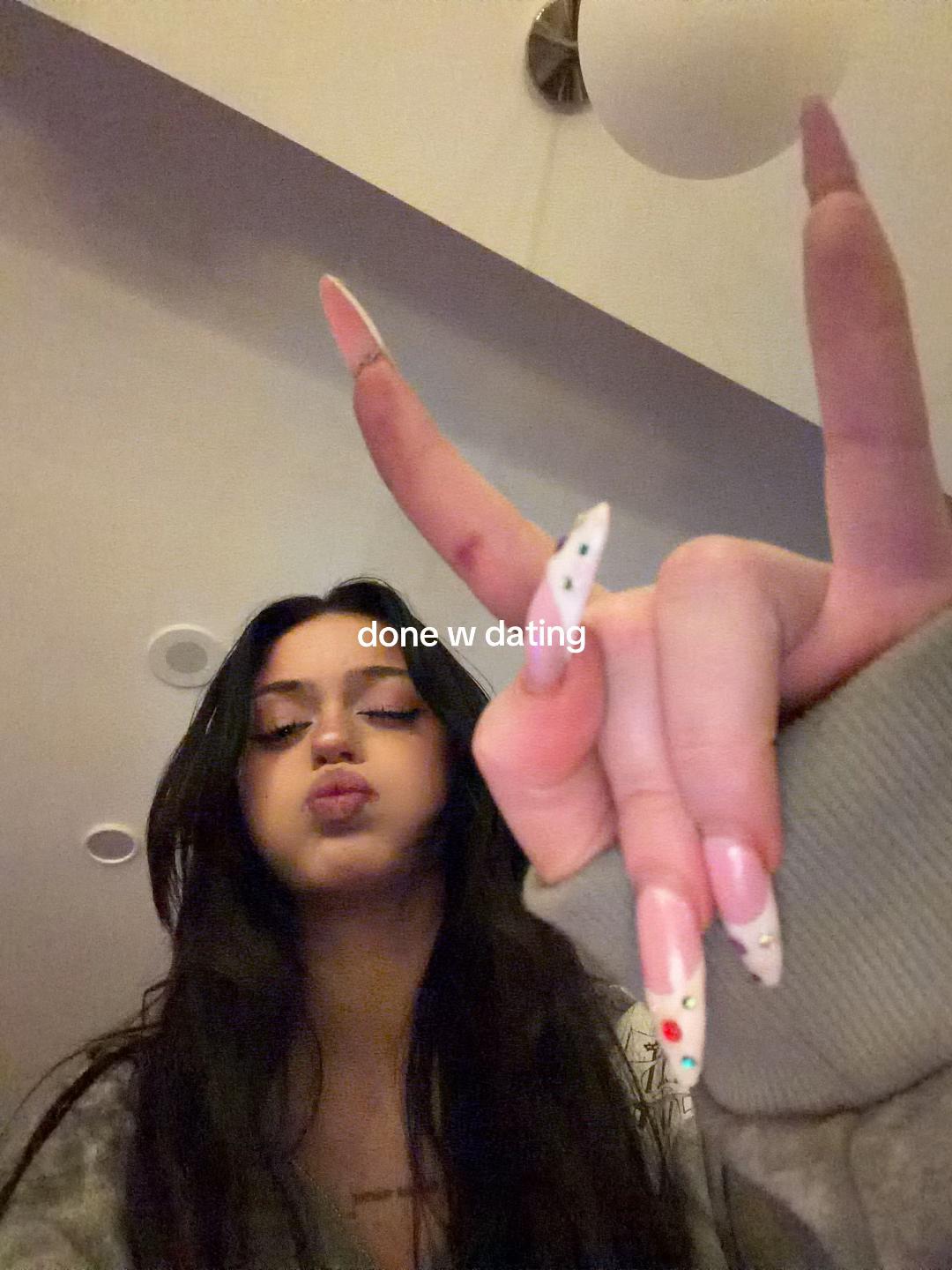 @nevaaadaa