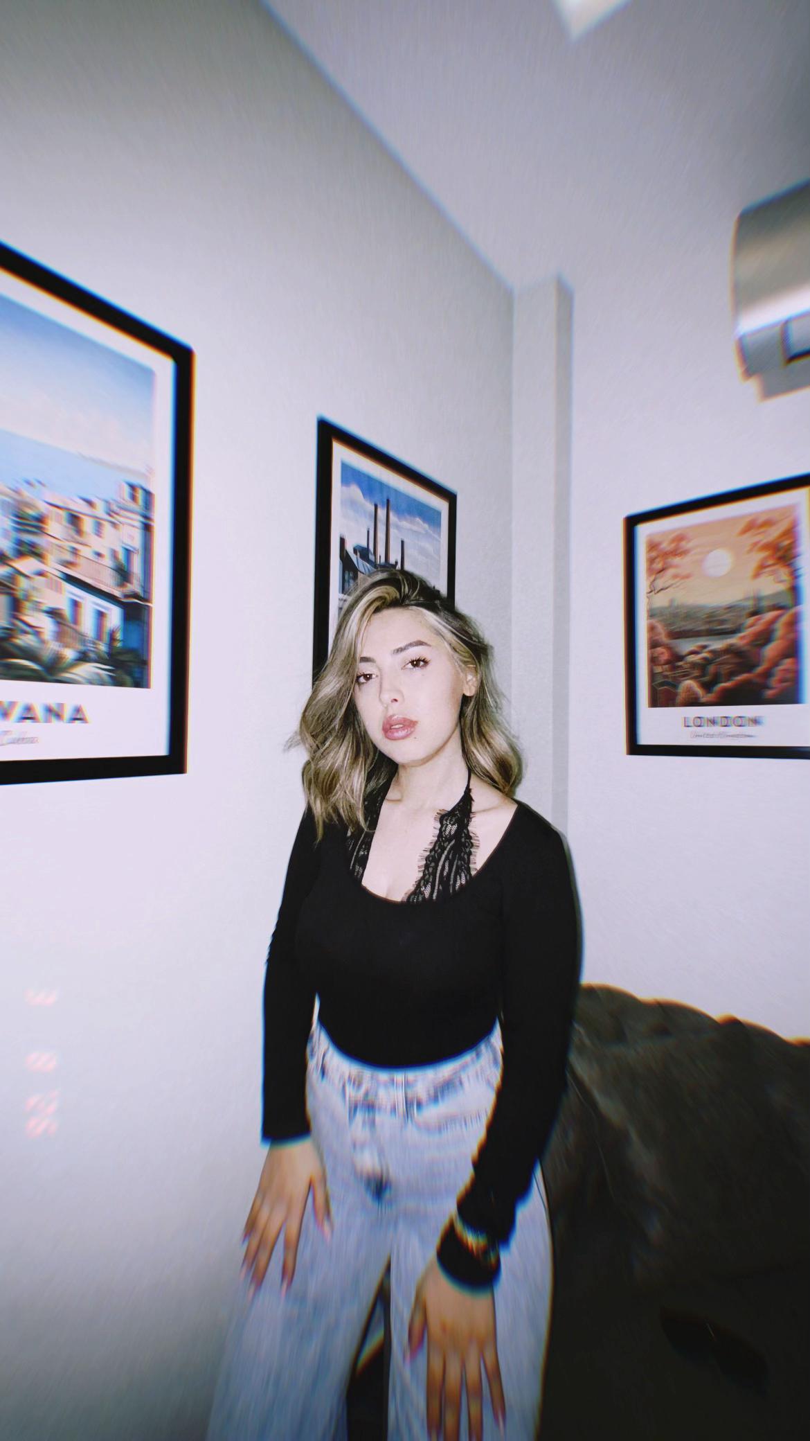 @𝒀