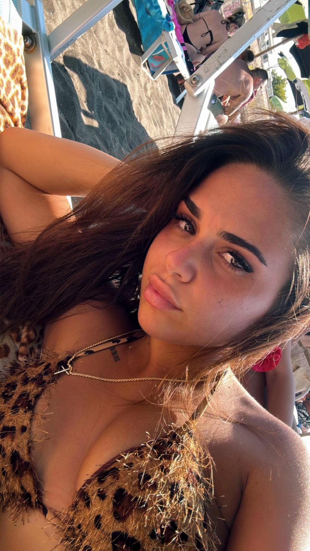 @alessyavitale