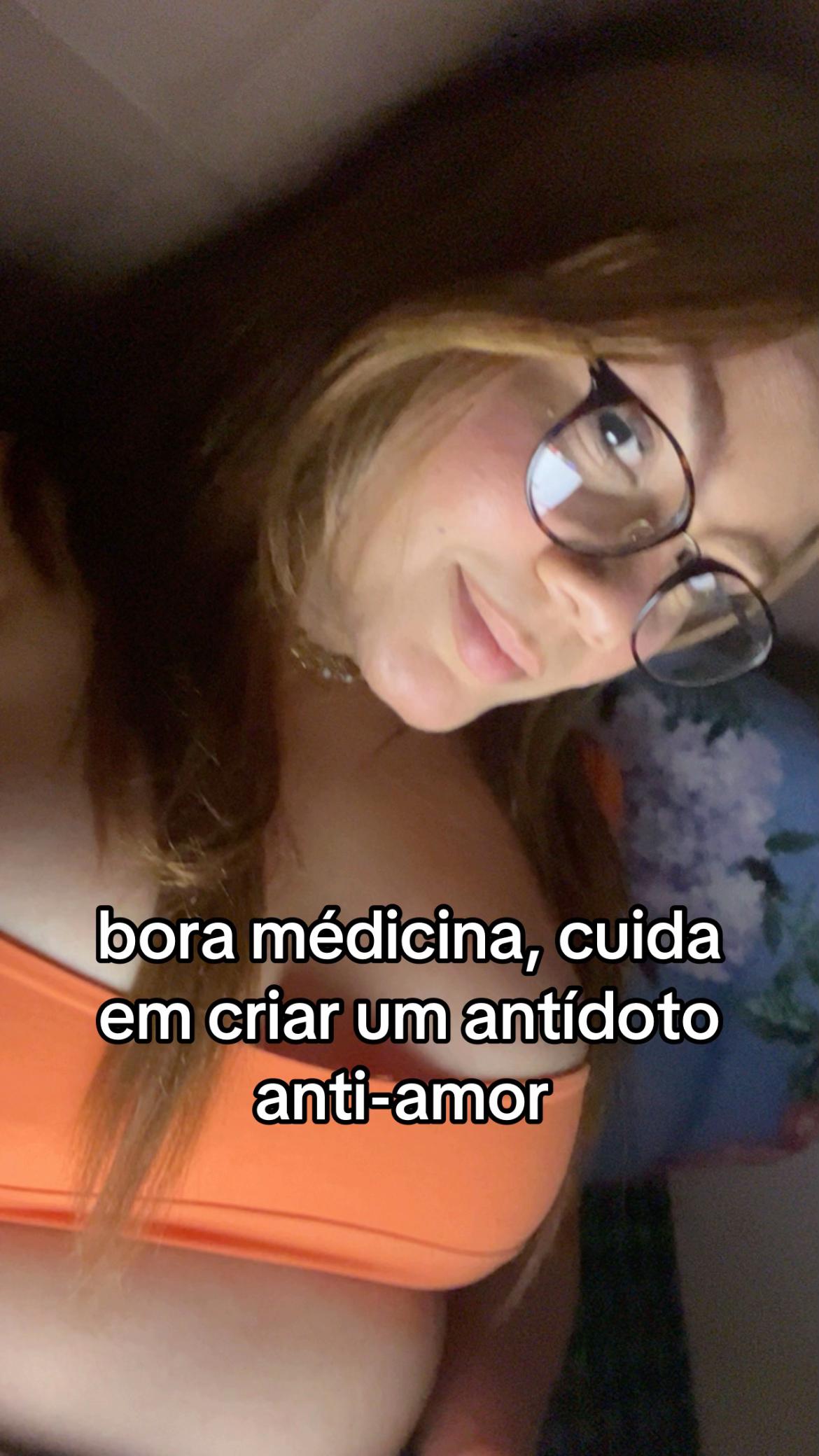 @Ariele Andrade🦊