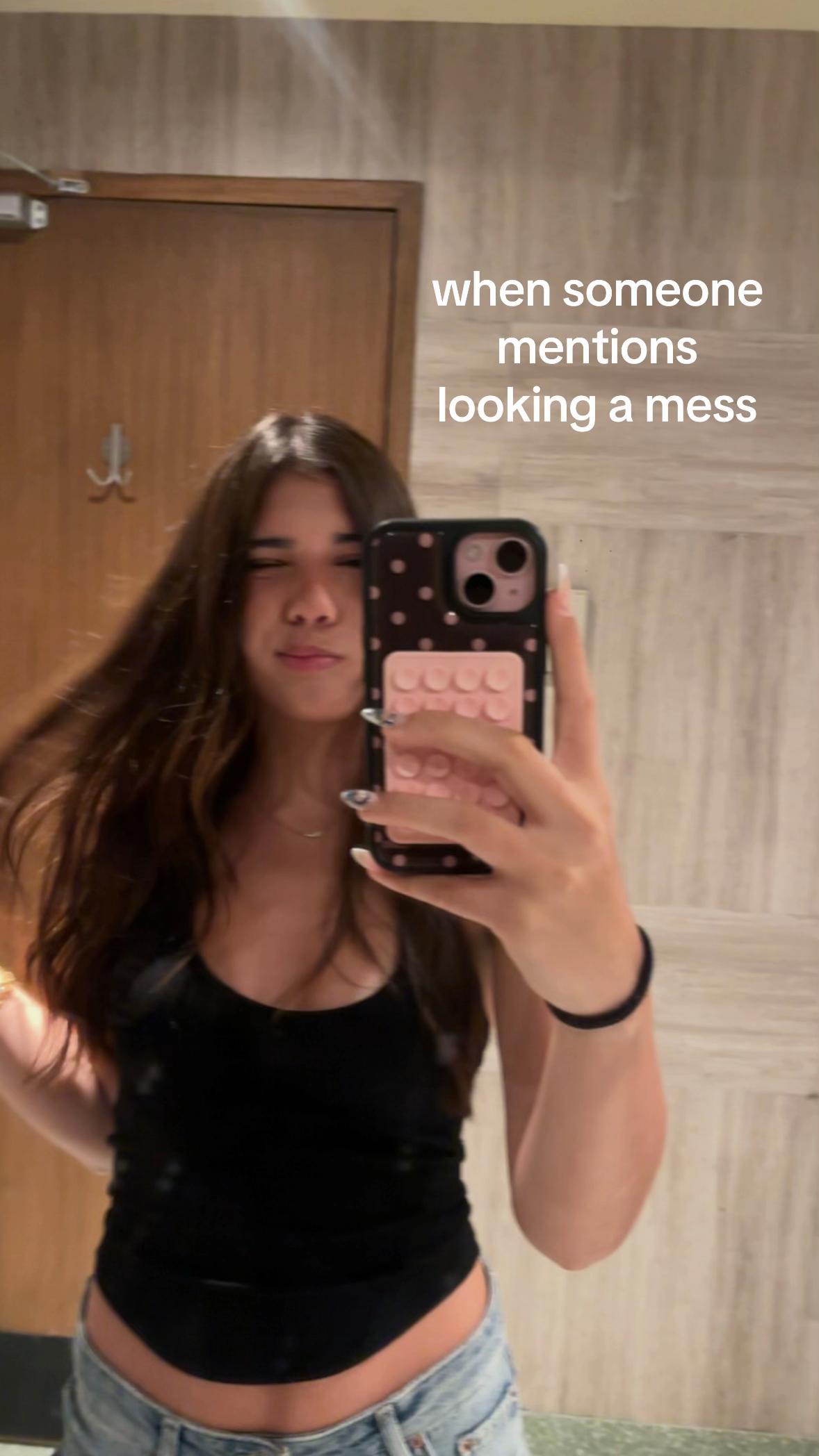 @clauudiaaa