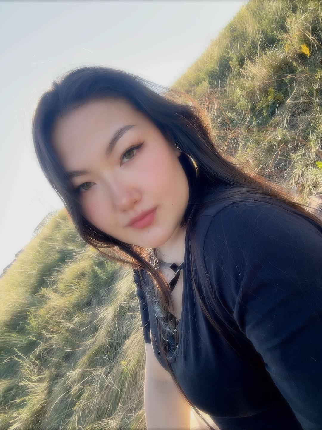 @_emma_