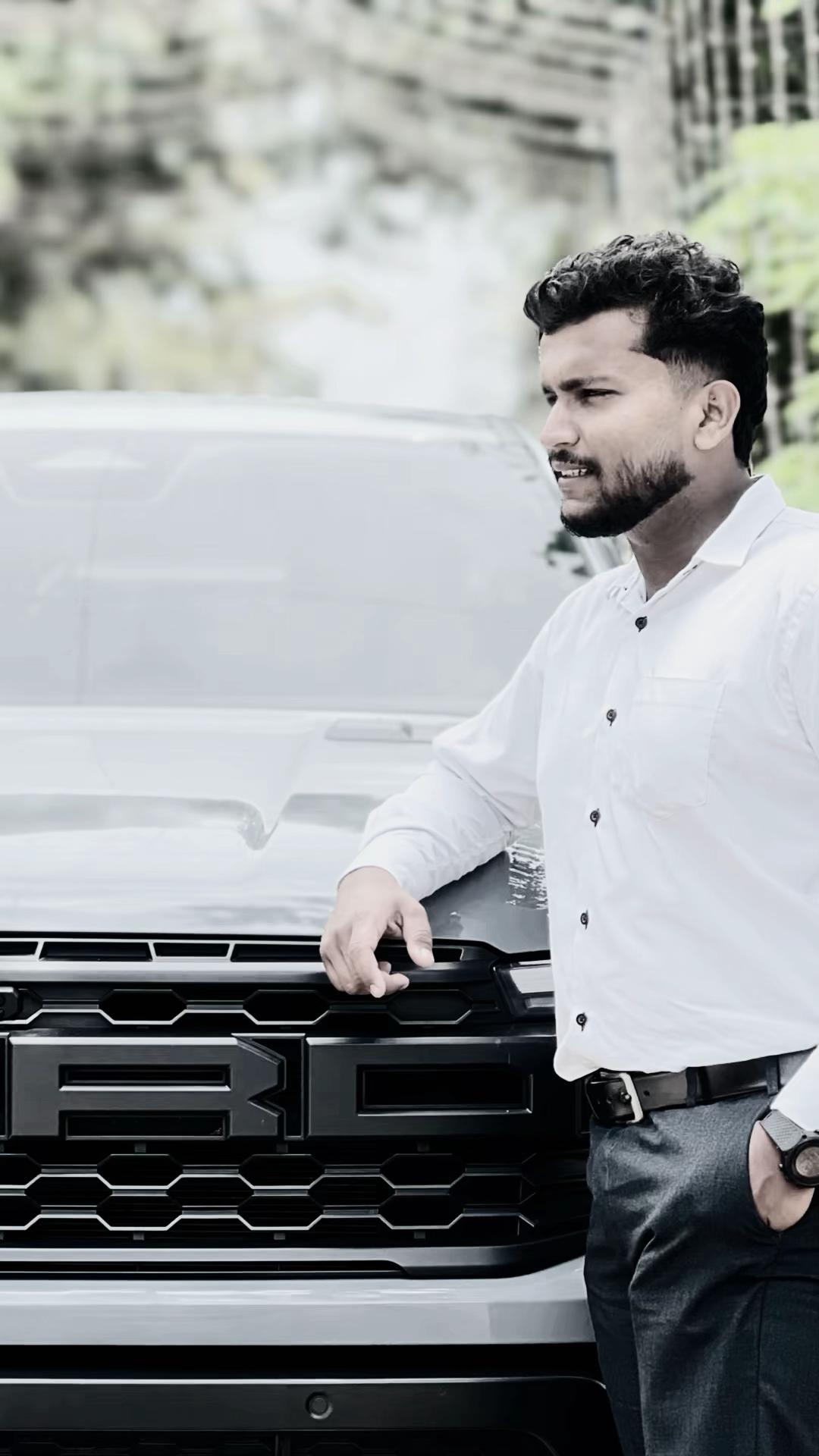 @Ravii⚓️🇱🇰