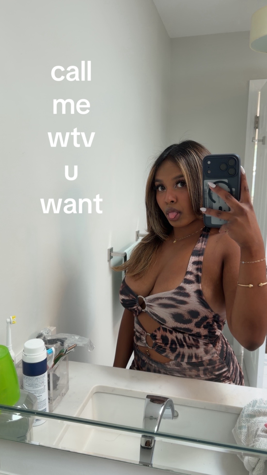 @.urfavbrowngyal
