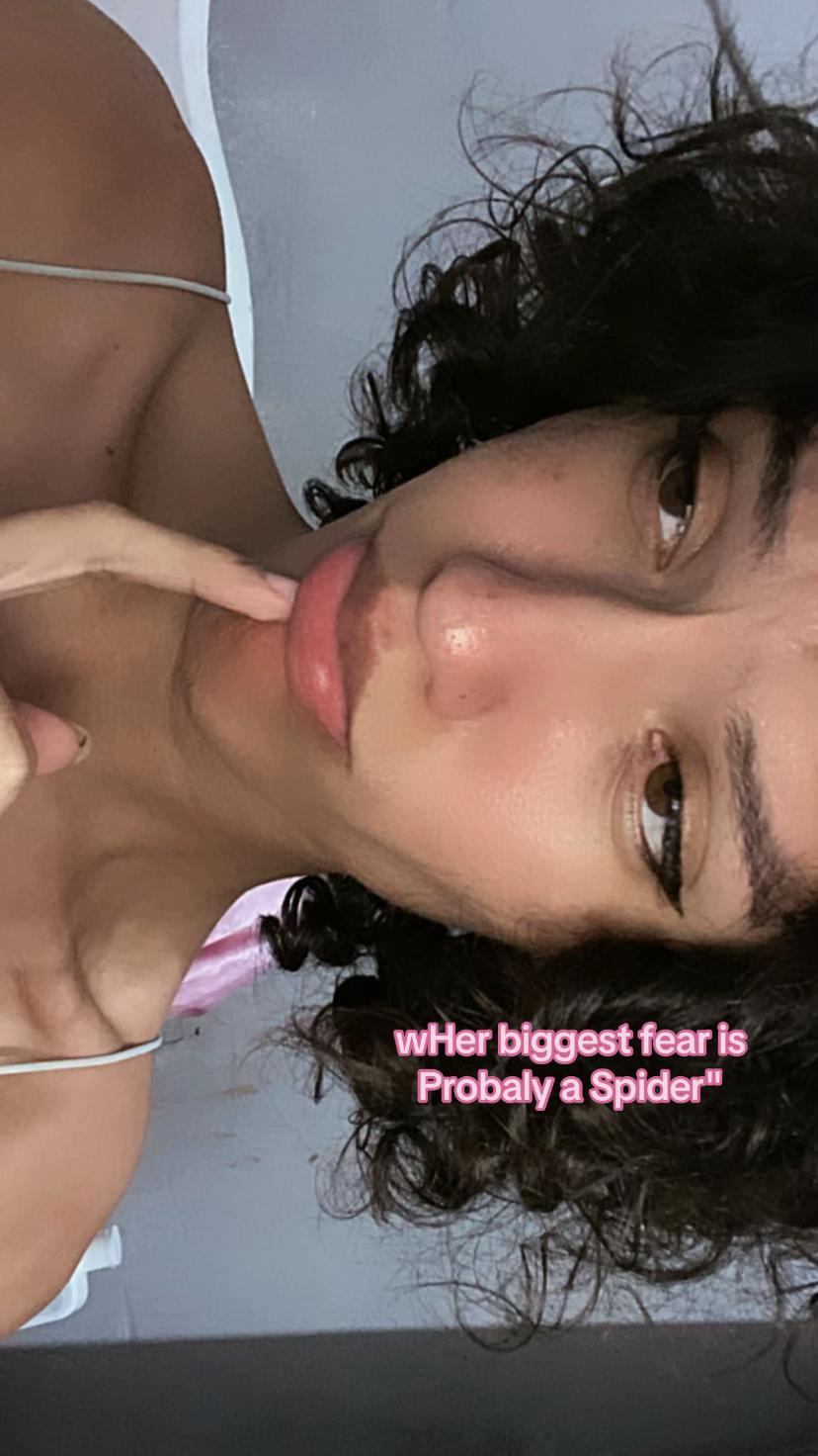 @𝓔𝓿𝓮𝓵𝔂𝓷𝓼𝓮𝓰𝓶 💐