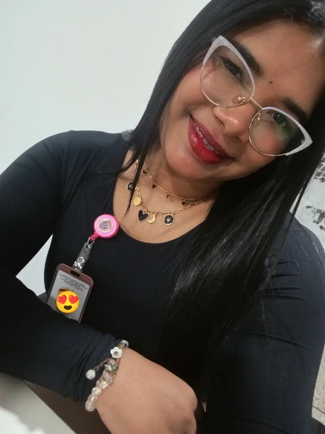 @👸Y