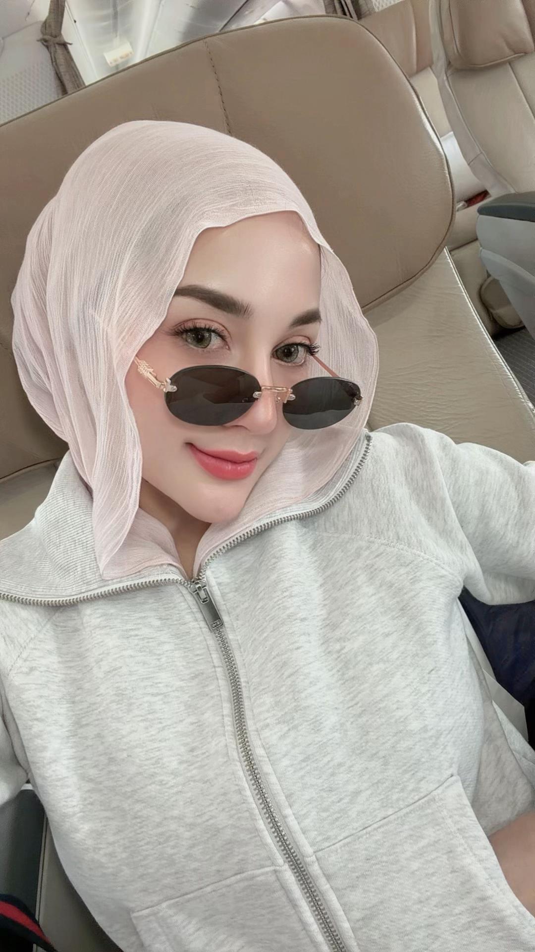 @mutereal