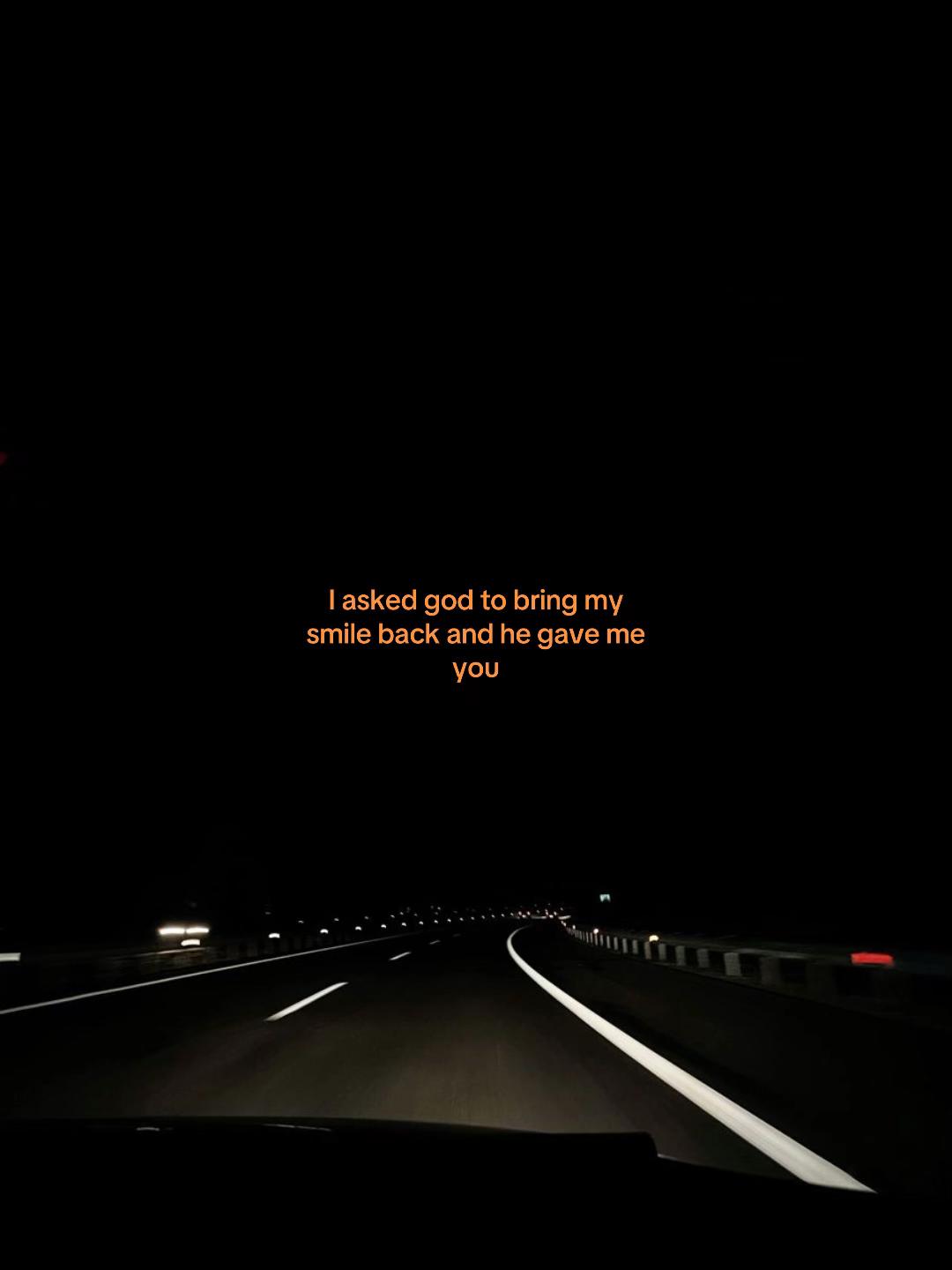 @𝐑