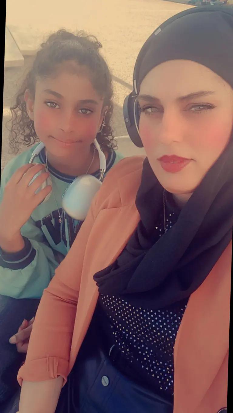 @زيزي عزيزة .