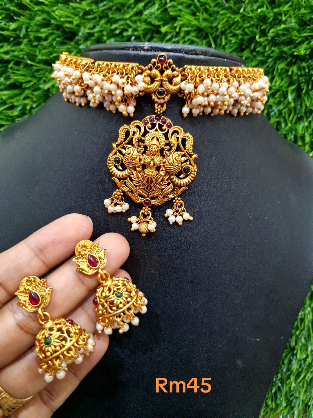 @Divyaa collections