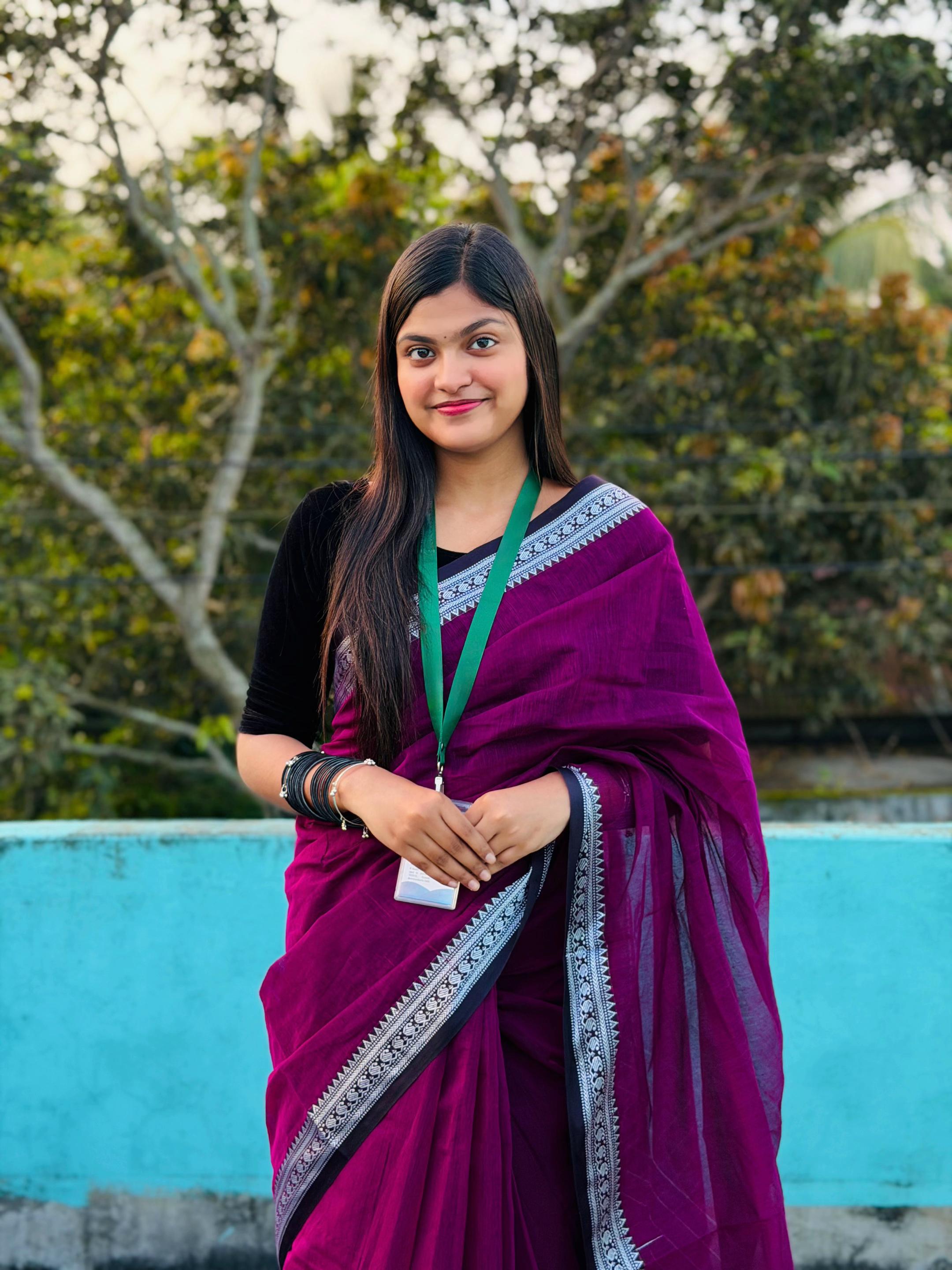 @Akhi Pakhi