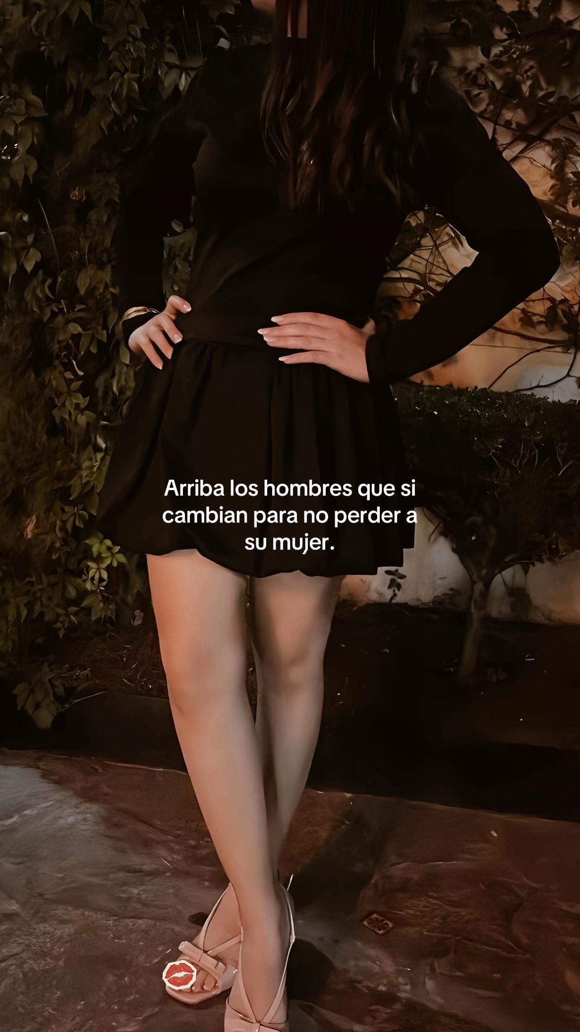 @•