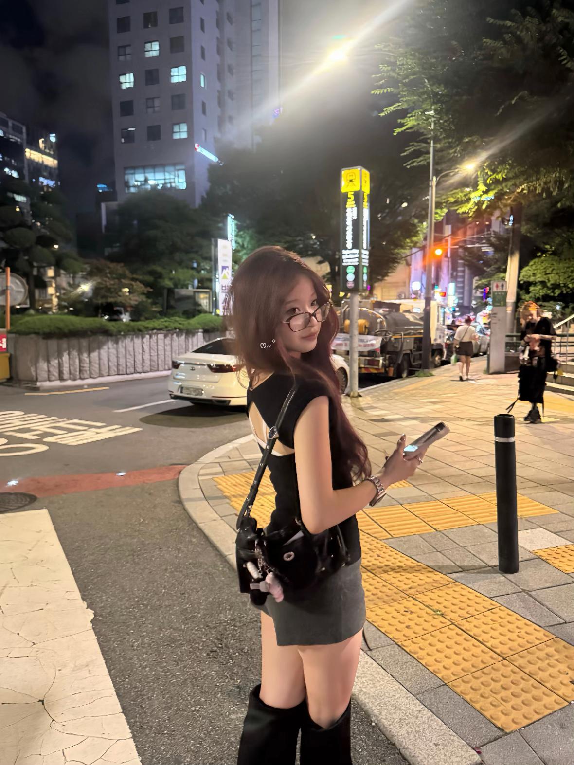 @リ コ