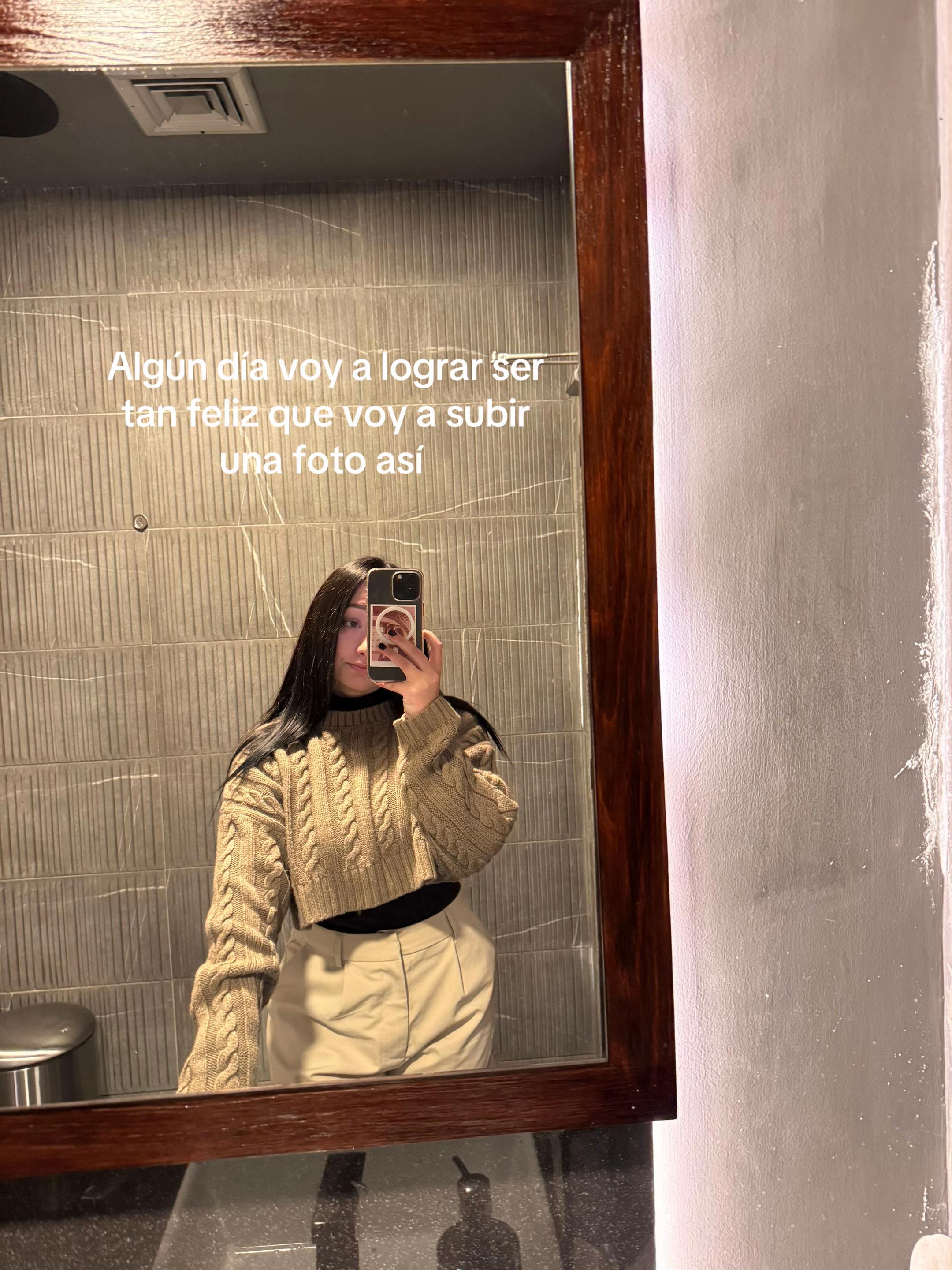 @Chiqui_22_