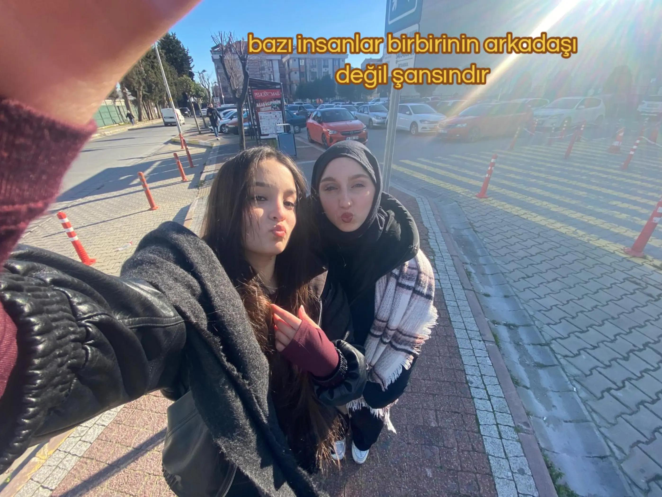 @Nisa Algün