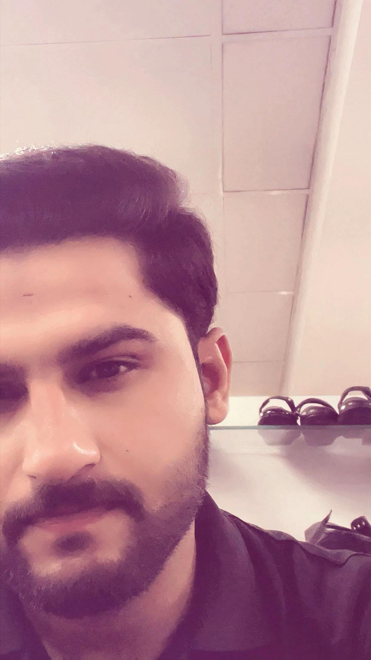 @Aleem Dhillon 7