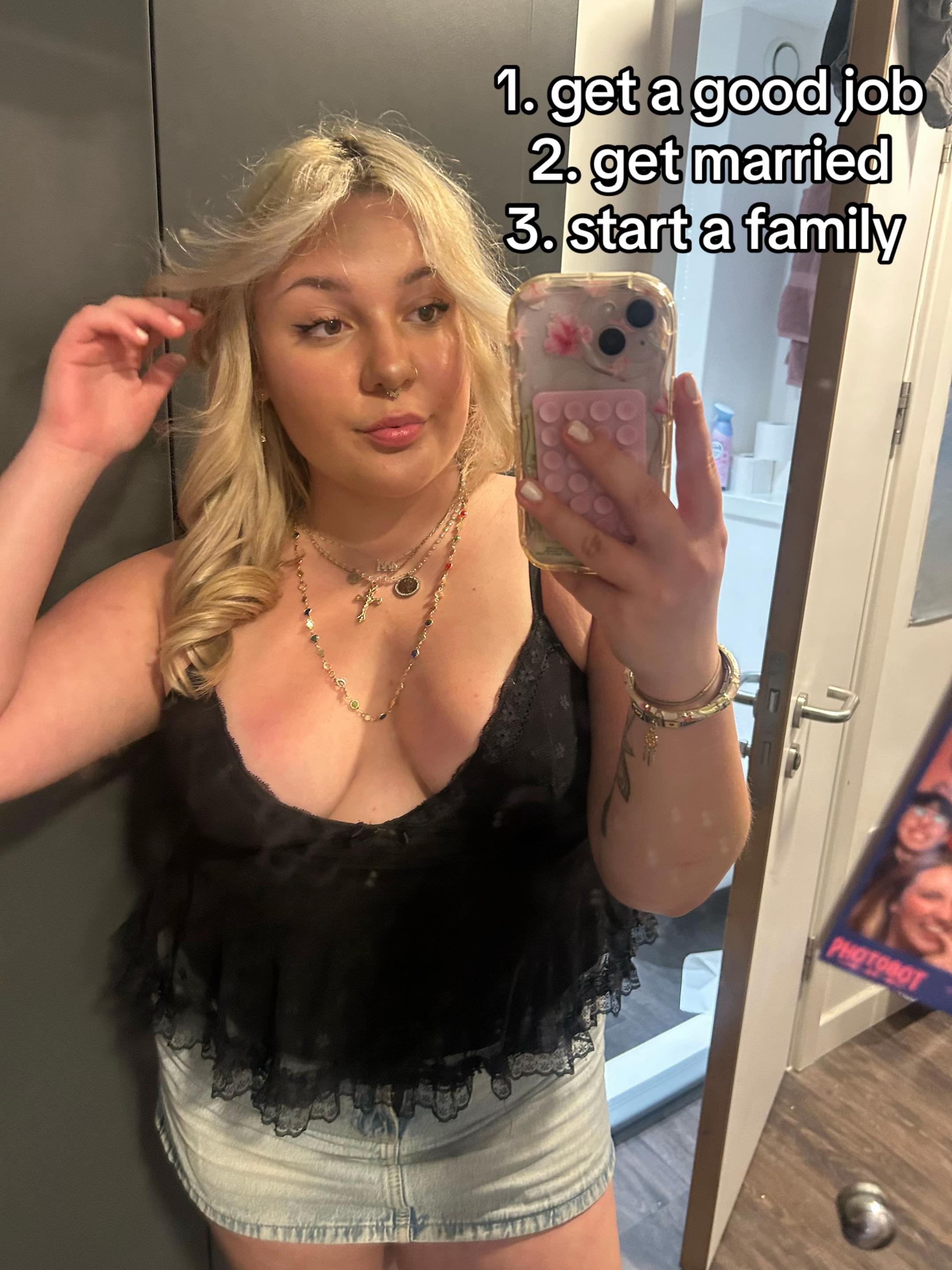 @julia