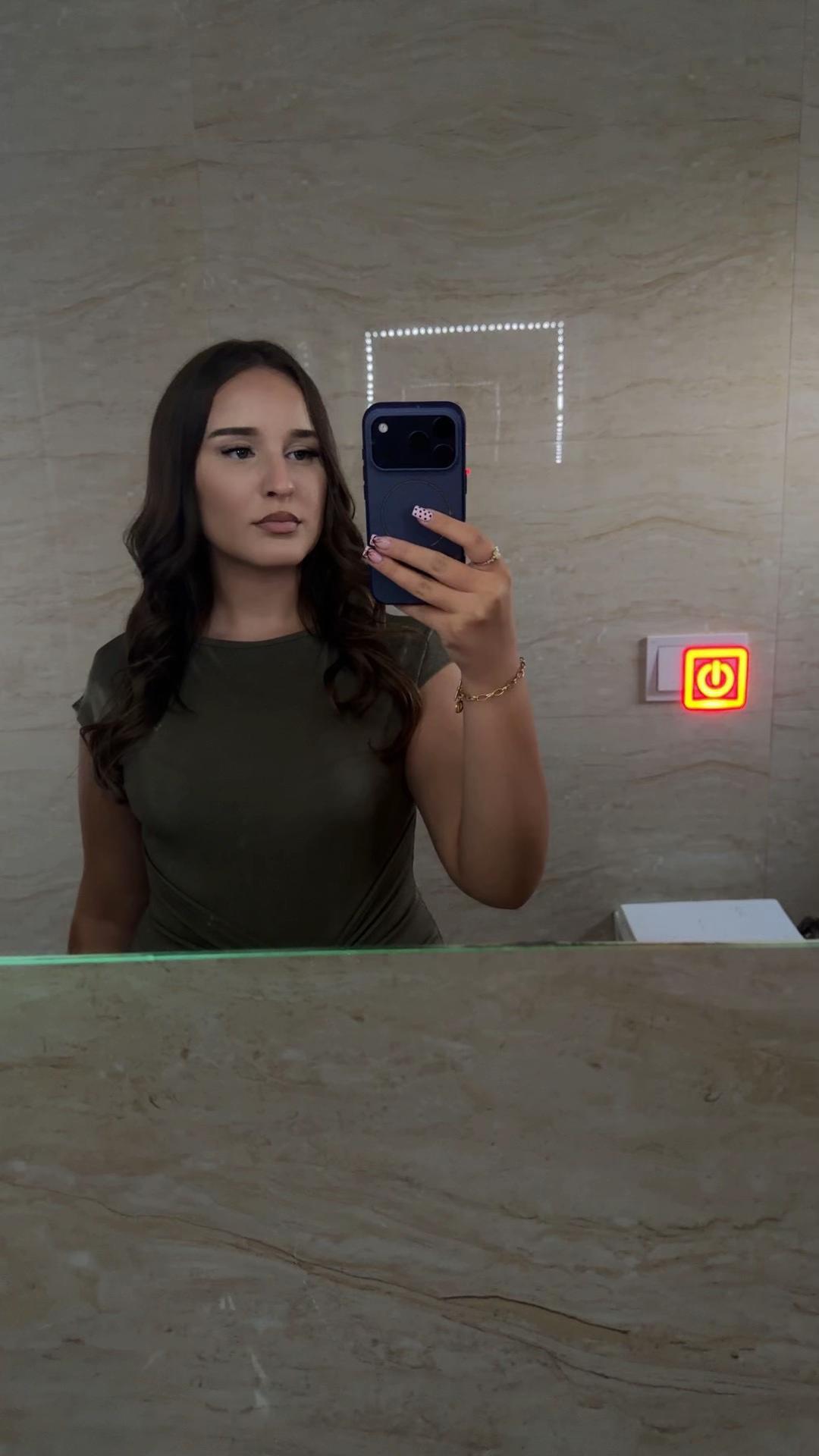 @𝐴𝐾